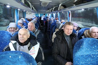 Порядка 40 участников клуба «Активное Долголетие» посетили музей-заповедник Пушкина в Больших Вяземах