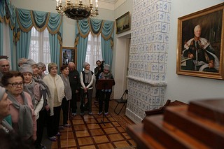 Порядка 40 участников клуба «Активное Долголетие» посетили музей-заповедник Пушкина в Больших Вяземах