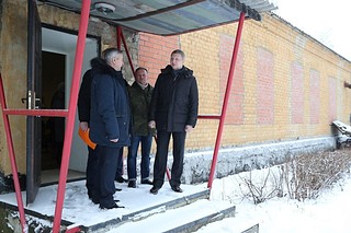 Андрей Иванов проверил качество комплексного благоустройства в деревне Фуньково