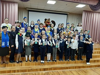 Открытый урок по БДД провели единороссы для учеников Звенигородской школы №1