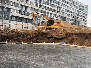 Строящийся Дом культуры в Горках-10 проинспектировал Дмитрий Голубков
