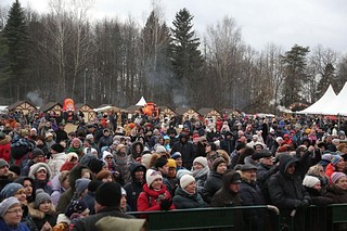 Более 15000 человек отпраздновали Масленицу в Захарово