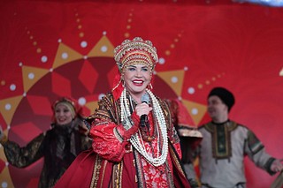 Надежда Бабкина выступила на масленице в Захарово