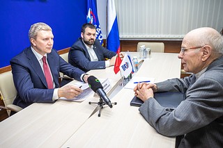 Партийцы держат на контроле решение транспортных вопросов деревни Дютьково