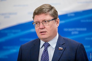 Единая Россия» единогласно поддержала поправки об использовании маткапитала. Закон принят