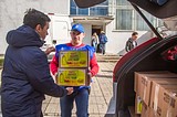 Более 140 продуктовых наборов развезли одинцовские волонтёры в рамках поддержки одиноких пенсионеров