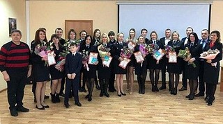 Фото: Одинцовские девушки-полицейские накануне 8 марта приняли участие в конкурсе