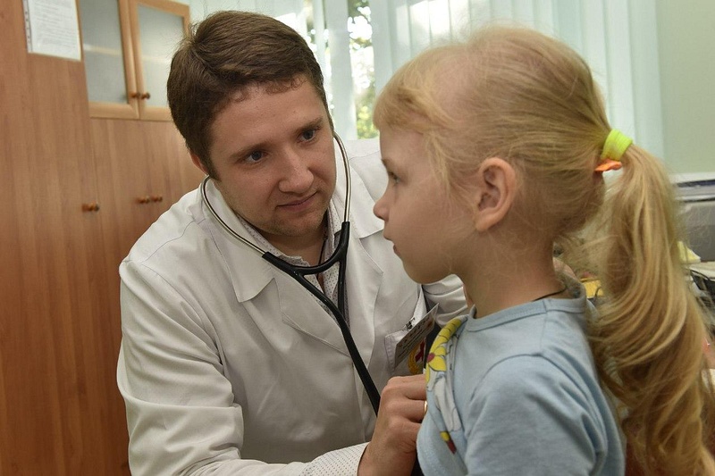 Одинцовские врачи консультируют пациентов по телефону, Апрель