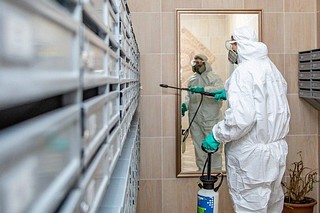 Более 1200 человек задействованы в дезинфекционной обработке подъездов в Одинцовском округе