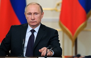 Владимир Путин подписал закон об уголовной ответственности за нарушение карантина
