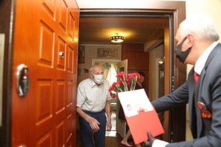 Более 2000 праздничных продуктовых наборов получили в Одинцовском округе участники и ветераны войны в День Победы
