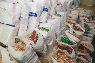 Медикам Одинцовского округа вручили 564 чайных набора в рамках акции «Спасибо врачам»