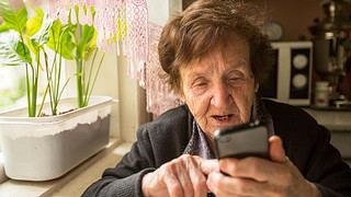 Проект телефонного волонтёрства — Служба «Дружба» — набирает команду