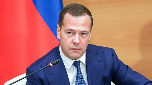 Дмитрий Медведев: За каждым проблемным вопросом стоит конкретный человек, Май
