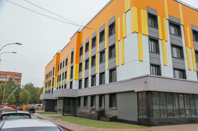 Партийцы держат на контроле строительство нового корпуса поликлиники №1 в Одинцово, Июнь