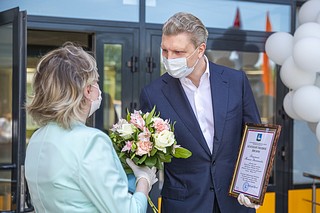 Партийцы поздравили медиков Одинцовского округа с профессиональным праздником