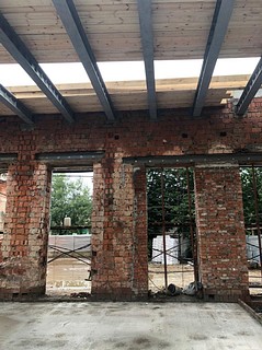 Реставрация манежа XIX века в Звенигороде завершится в ноябре этого года