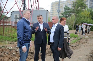 Временная дамба защитила проезд Ветеранов в Звенигороде от подтоплений