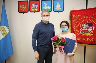 Девяти детям-сиротам вручили ключи от новых квартир в Звенигороде