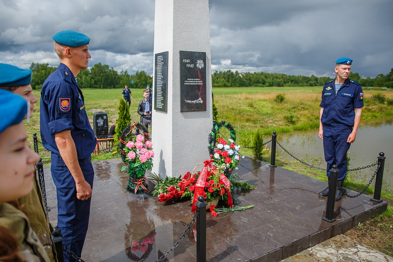 Памятник односельчанам-участникам Великой Отечественной войны открыли в Кубинке, Июль