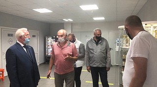 Одинцовские партийцы проверили готовность спортшколы олимпийского резерва к началу учебного года