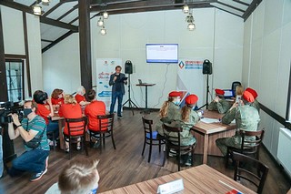 Одинцовские партийцы приняли участие в интеллектуальной игре «РосКвиз»