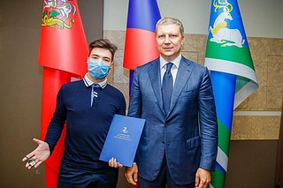 Еще двое детей-сирот получили ключи от собственных квартир в Одинцовском округе