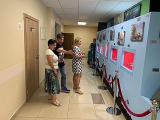 Одинцовские единороссы посетили школьный музей в Барвихе