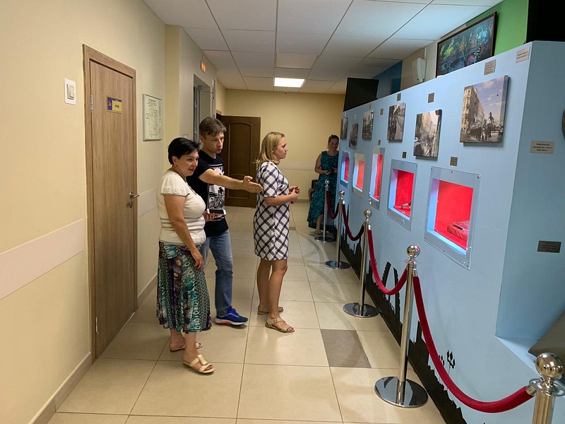Одинцовские единороссы посетили школьный музей в Барвихе, Август
