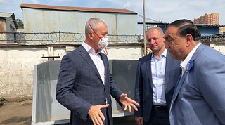 Одинцовские партийцы проверили работу новых контейнерных площадок «Мегабак»