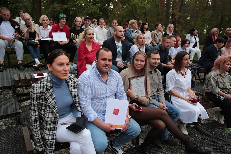 Более 200 волонтёров Одинцовского округа получили благодарственные письма за оказанную в период пандемии помощь, Более 200 волонтёров Одинцовского округа получили благодарственные письма за оказанную в период пандемии помощь