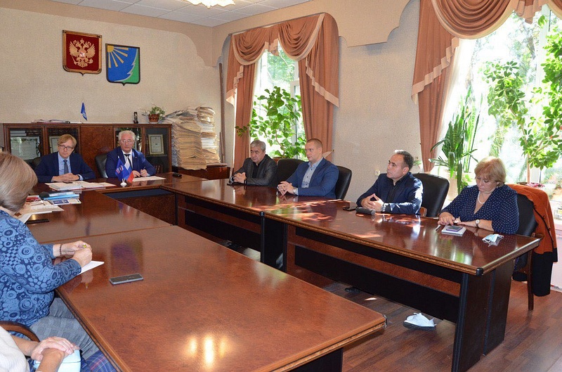 Единороссы Одинцовского округа провели заседание партийного часа в Горском, Сентябрь
