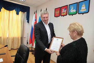 Андрей Иванов поздравил руководителя ветеранской организации Звенигорода Любовь Петрову с 65-летием