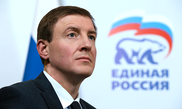 «Единая Россия» получила две трети мандатов на выборах, Сентябрь
