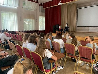 Одинцовские полицейские провели акцию «Полиция на страже здорового образа жизни»