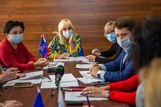 Оксана Пушкина провела круглый стол на тему социальной гигиены