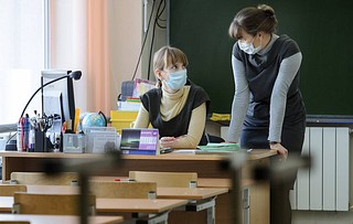Школам в Подмосковье рекомендовано установить каникулы исходя из эпидемиологической ситуации