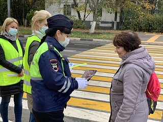 Сотрудники Одинцовской Госавтоинспекции провели акцию «Засветись»