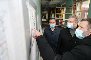 Ход реконструкции детского сада в посёлке Новый городок проинспектировал глава округа Андрей Иванов