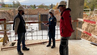Инспекторы Главгосстройнадзора проверили ход строительства жилого дома в Одинцовском округе