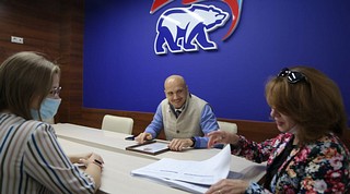 Дмитрий Голубков провел встречу с учителями Ликинской школы