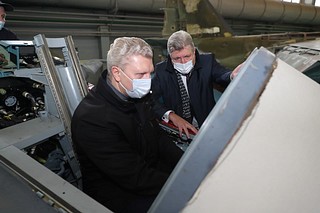 Андрей Иванов открыл новый цех «121 авиационного ремонтного завода» в Старом Городке