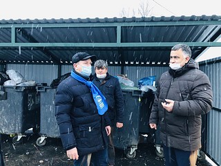 Одинцовские единороссы взяли на контроль ситуацию с навалами мусора в поселке Малые Вяземы