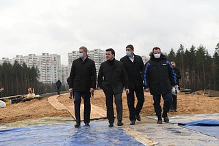 Губернатор Андрей Воробьёв и глава округа Андрей Иванов проинспектировали развязку в Трёхгорке
