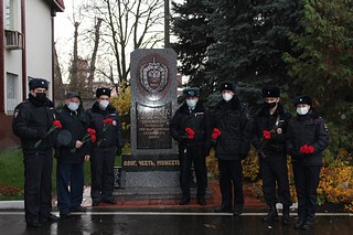В Одинцово почтили память полицейских, погибших при выполнении служебных обязанностей