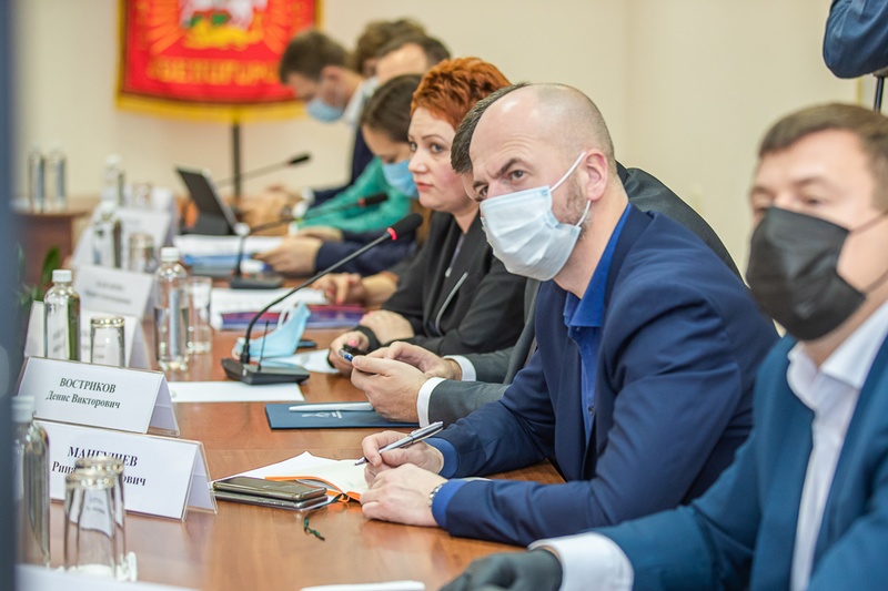 В рамках совещания «Выездной администрации» в Звенигороде обсудили обращения жителей в социальных сетях, Ноябрь