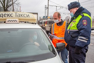 Межведомственная профилактическая акция прошла на железнодорожном переезде в Перхушково