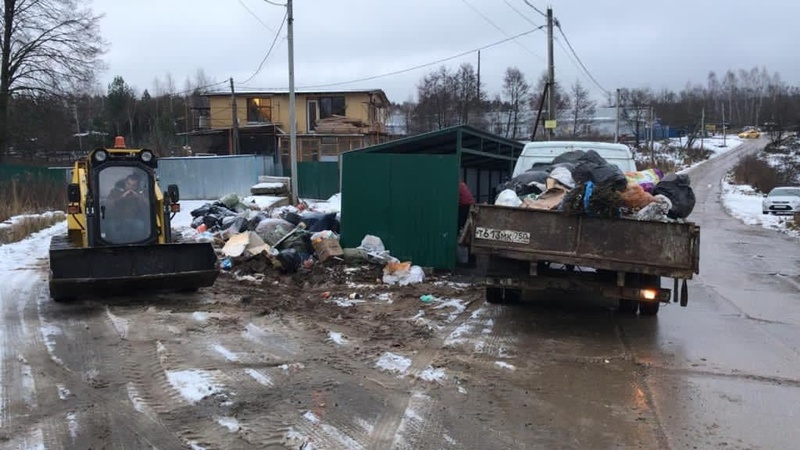 «Рузский региональный оператор» вернет контейнер для крупногабаритных отходов на площадку в деревне Малые Вяземы, Декабрь