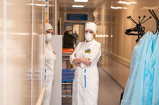При появлении симптомов ОРВИ следует сразу обращаться к врачам, не дожидаясь ухудшения самочувствия