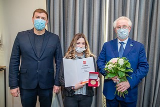 Заслуги волонтеров Одинцовского округа отметили медалями Общероссийской акции взаимопомощи #МыВместе